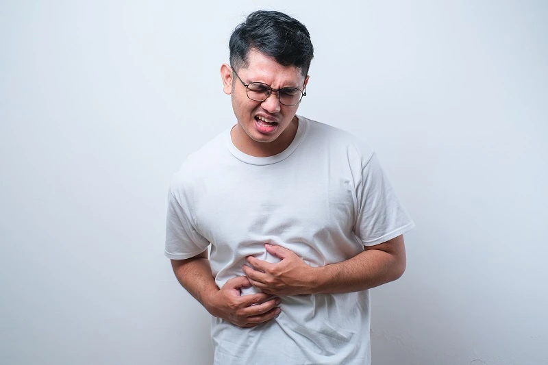 5 Gejala Asam Lambung yang Sering Dikira Masuk Angin 1 Nyeri Ulu Hati